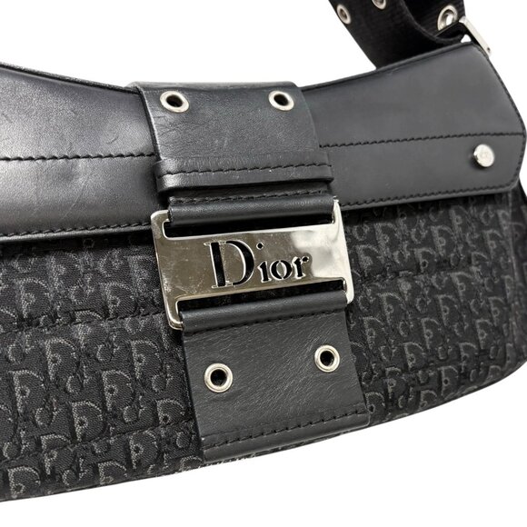 Christian Dior Vintage 2002 Trotter Street Chic Columbus Shoulder Bag [106203] - Picture 11 of 15